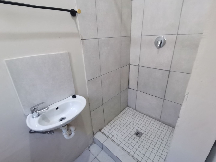 To Let 1 Bedroom Property for Rent in Port Elizabeth Central Eastern Cape